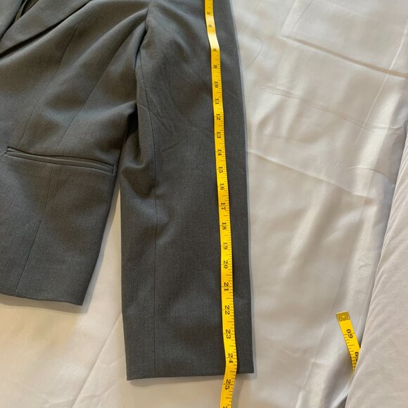 Calvin Klein Blazer Grey/Charcoal. One Button. Two Pockets. Women. Size 14P. - Picture 4 of 12